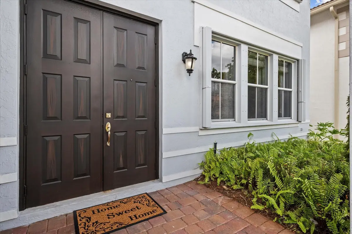 1201 Skylark Dr, Weston, FL 33327 - Image #1