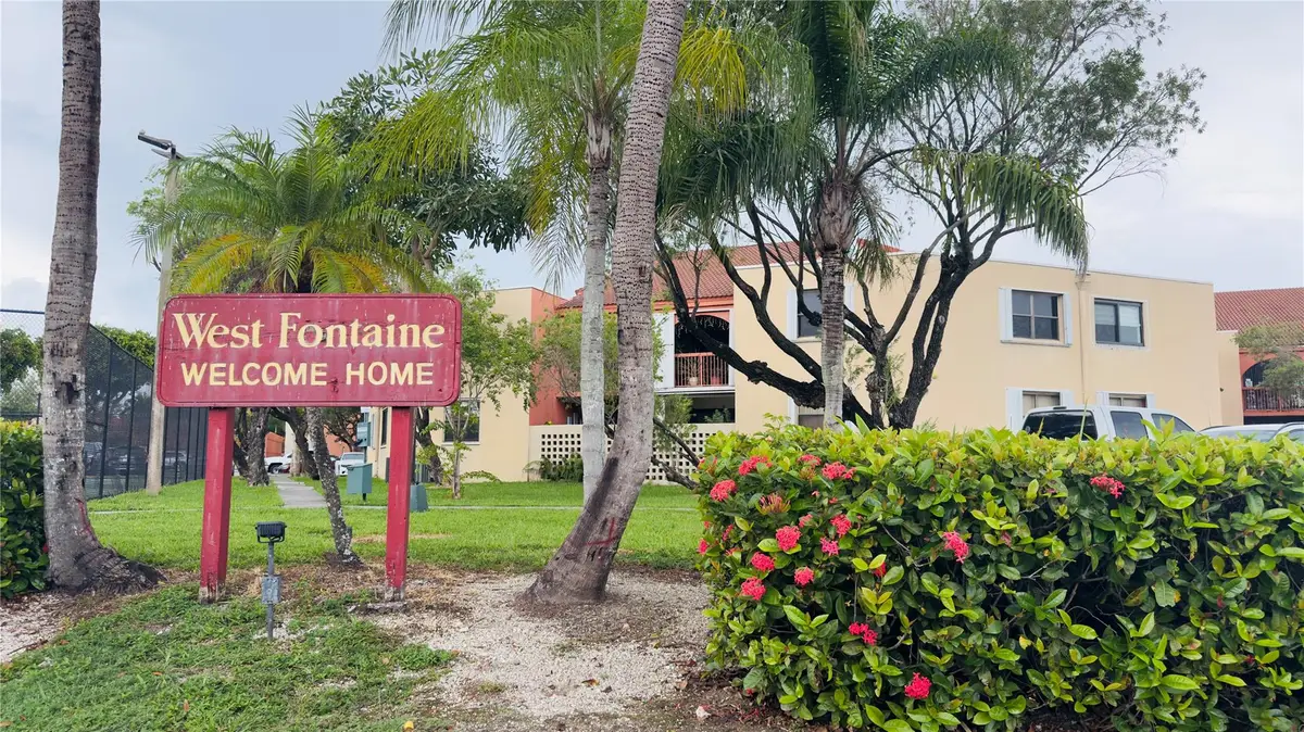 10257 NW 9th Street Cir #203, Miami, FL 33172 - Image #1