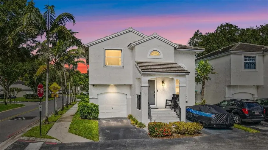 9831 NW 2nd St, Plantation, FL 33324 - Image #2