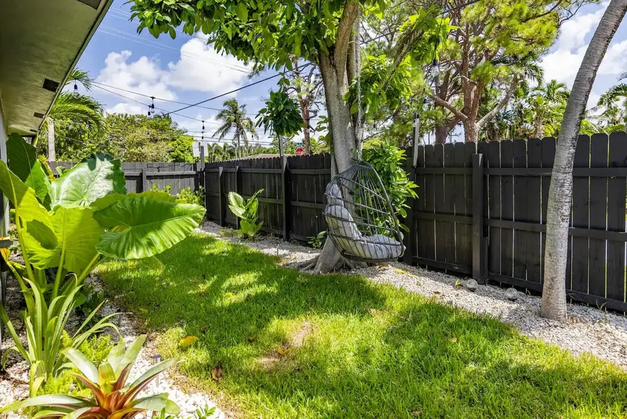 1498 Ne 38th, Oakland Park, FL 33334 - Image #3