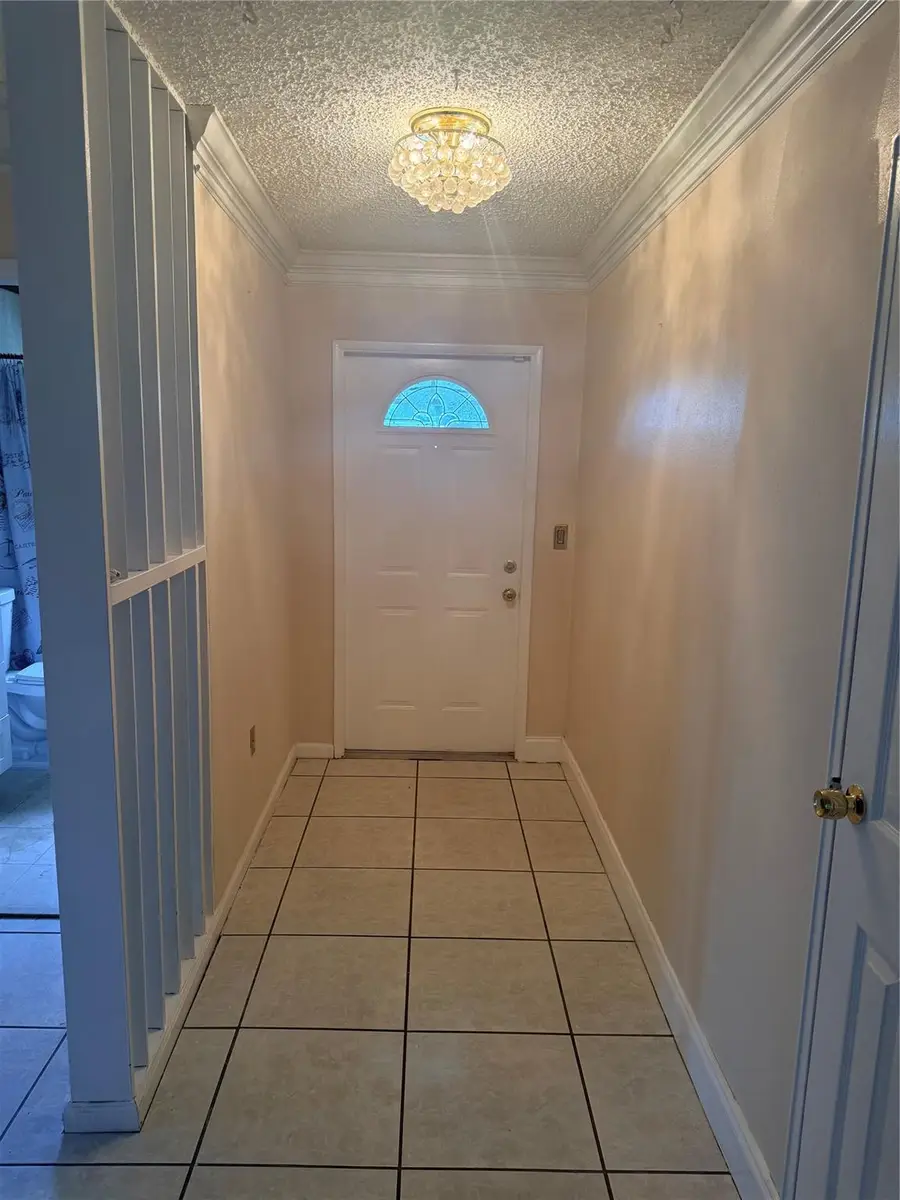 19425 NW 39th Ave, Miami Gardens, FL 33055 - Image #2