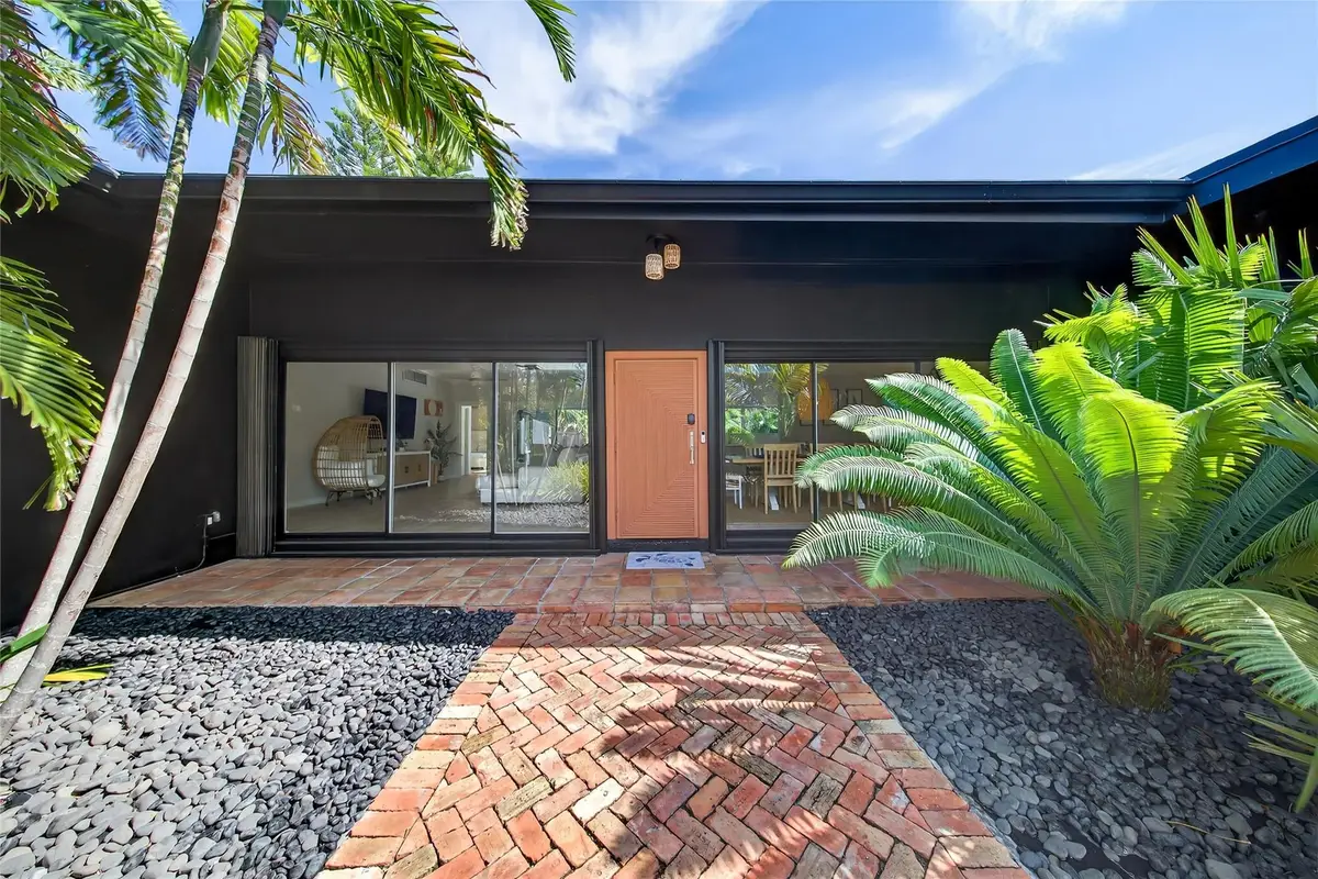 2112 Manatee Drive, Fort Lauderdale, FL 33316 - Image #1