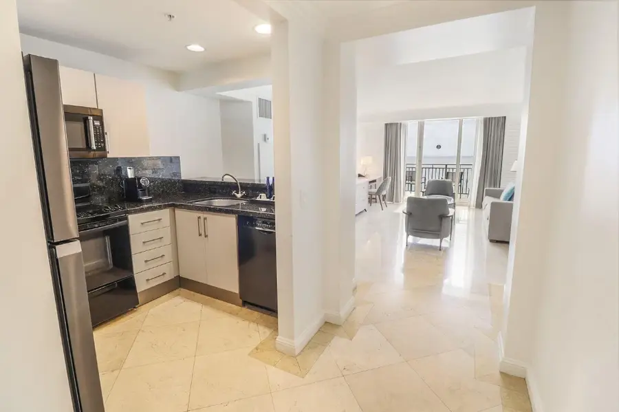 601 N Ft Lauderdale Bch Boulevard #909, Fort Lauderdale, FL 33304 - Image #2