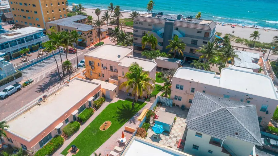 311 Connecticut Street #4, Hollywood, FL 33019 - #2