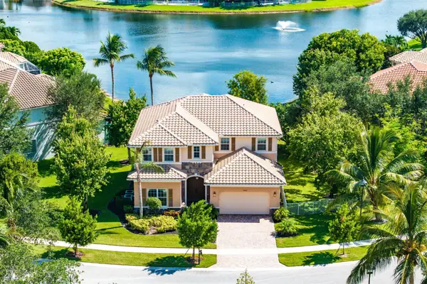 10024 Cobblestone Creek Dr, Boynton Beach, FL 33472