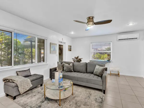 1124 NE 18th Ave, Fort Lauderdale, FL 33304