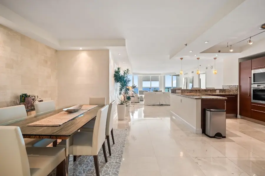 101 S Fort Lauderdale Beach Boulevard #1502, Fort Lauderdale, FL 33316 - Image #2