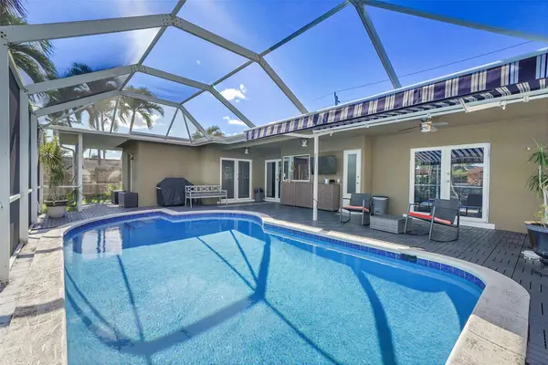 1736 NW 38th St, Oakland Park, FL 33309