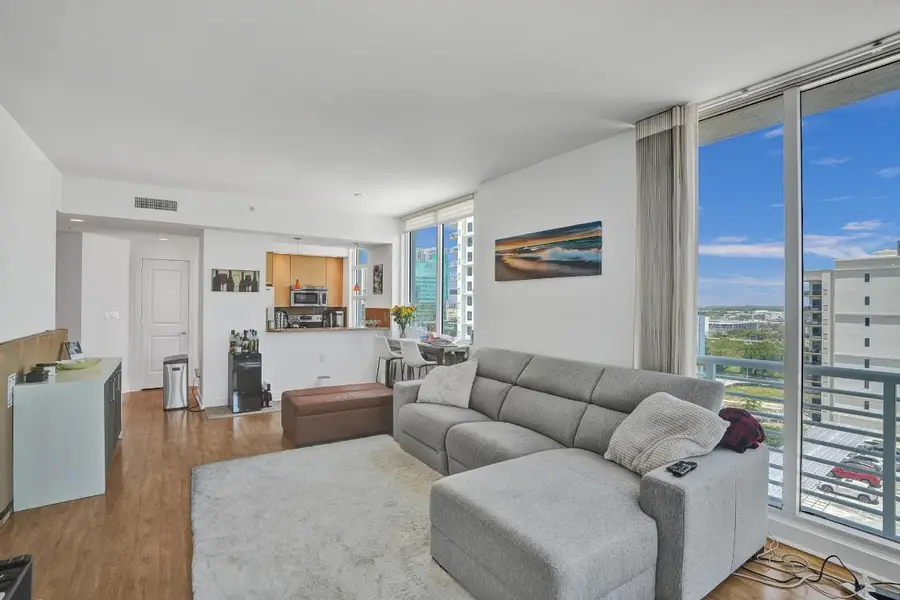 315 NE 3rd Avenue #1201, Fort Lauderdale, FL 33301 - Image #2