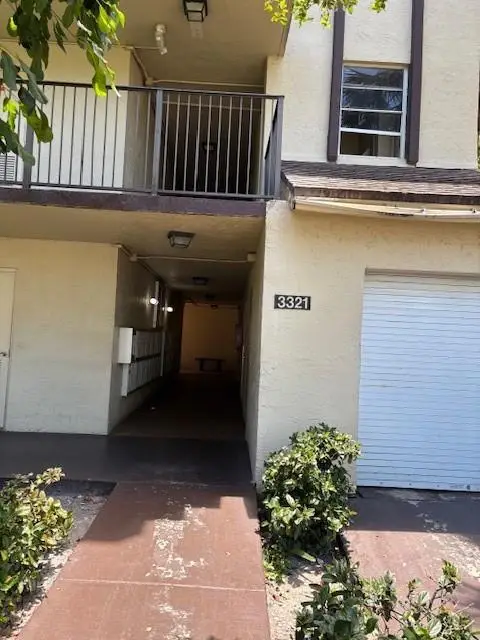 Address Withheld By Seller, Lauderdale Lakes, FL 33319 - Image #1