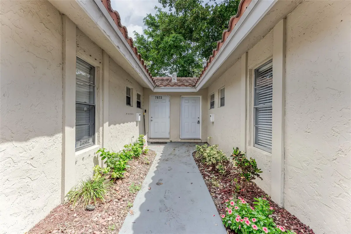 7971 NW 35th Ct, Coral Springs, FL 33065 - Image #1