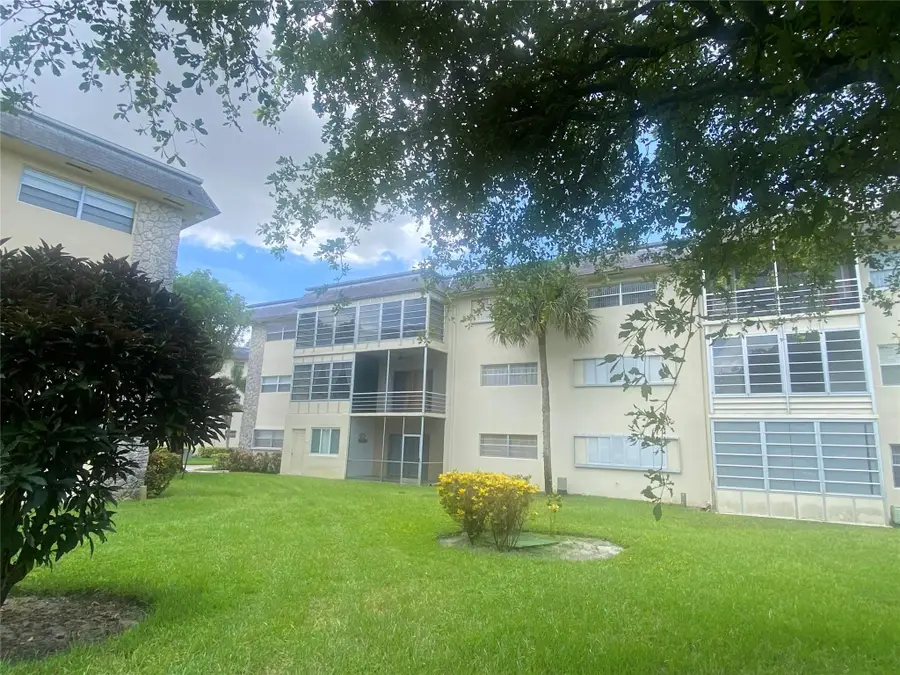 4441 NW 16th St #J311, Lauderhill, FL 33313 - Image #3