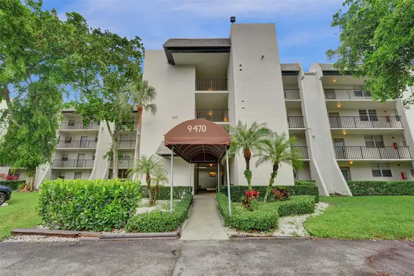 9470 Poinciana Pl #308, Davie, FL 33324