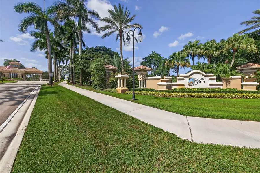 6306 SW 191st Ave, Pembroke Pines, FL 33332 - Image #2