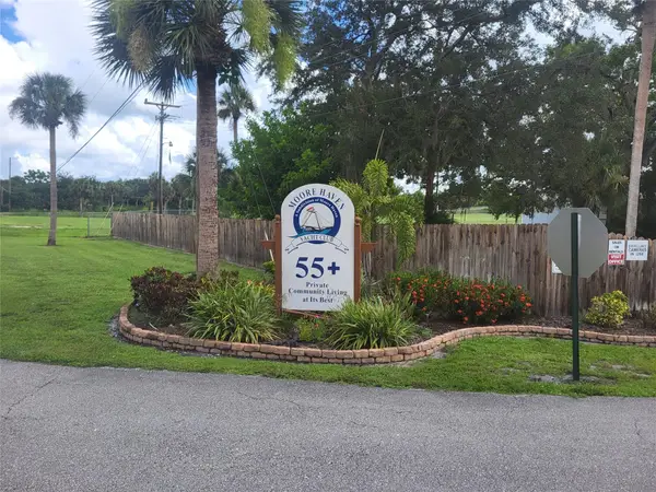 803 & 805 Big Branch Lane, Moore Haven, FL 33471