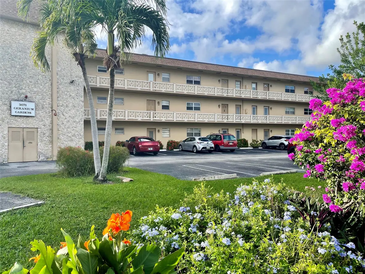 5071 W Oakland Park Blvd #211, Lauderdale Lakes, FL 33313 - Image #1
