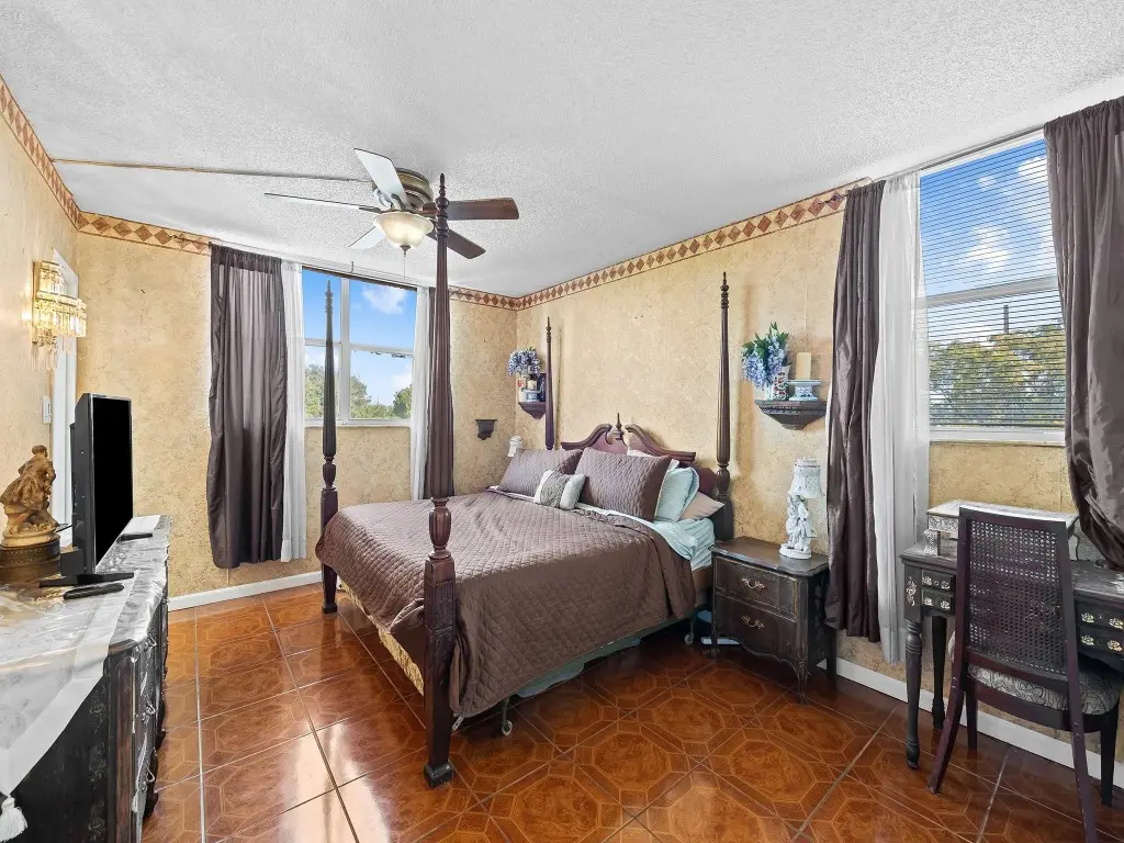 2840 Somerset Drive #317M, Lauderdale Lakes, FL 33311 - Image #1