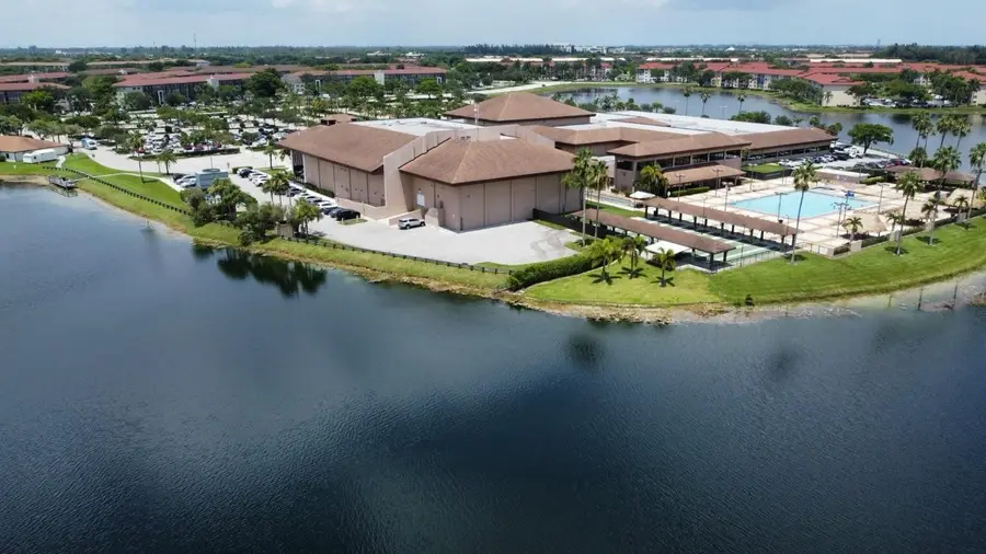 1401 SW 134th Way #307, Pembroke Pines, FL 33027 - Image #2