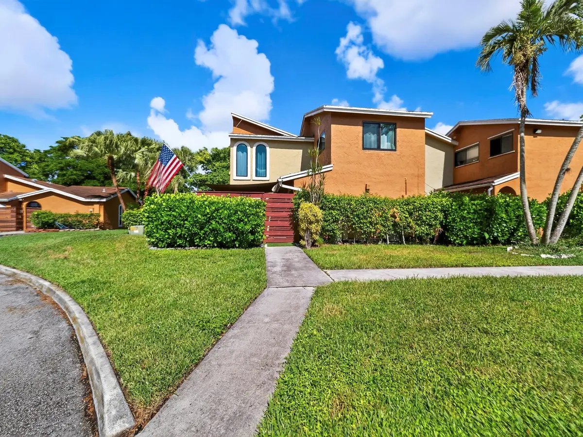 8009 NW 71st Ct, Tamarac, FL 33321 - Image #1