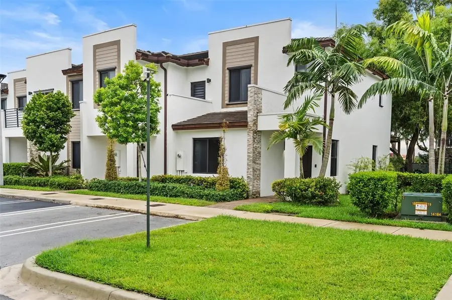 340 NE 208th Ter #340, Miami, FL 33179 - Image #3