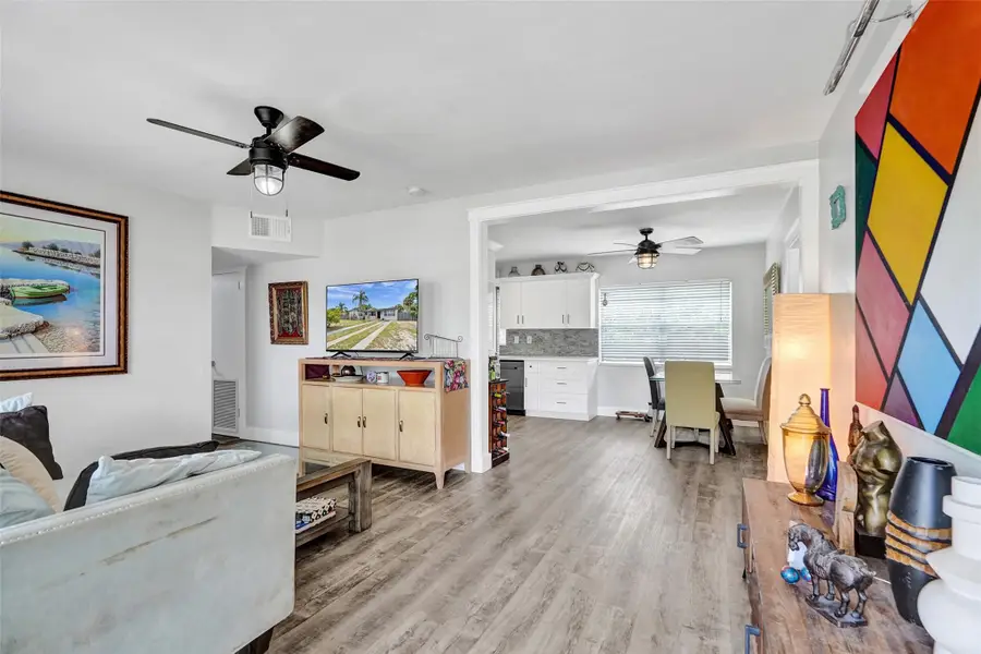 1036 NW 13th St, Fort Lauderdale, FL 33311 - Image #3