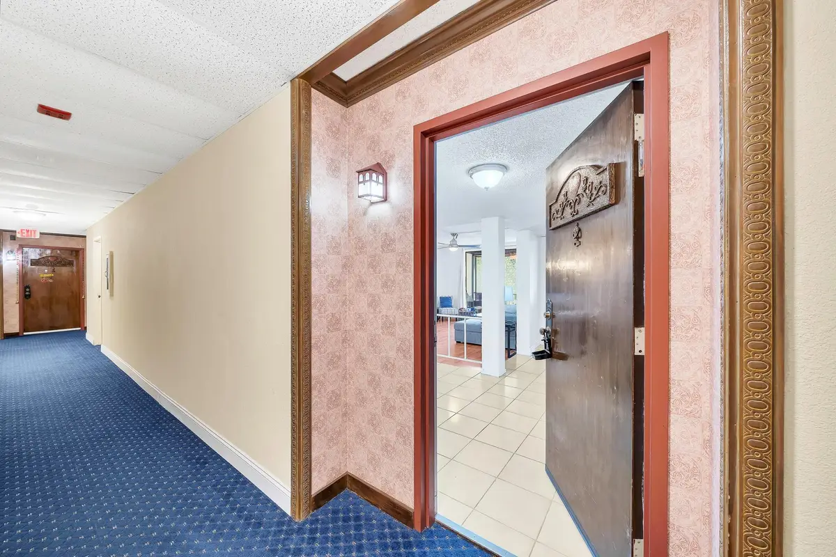 3730 Inverrary Dr #3V, Lauderhill, FL 33319 - Image #1