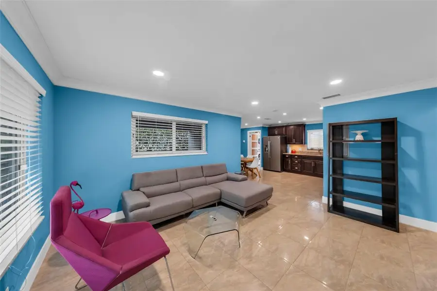 2108 NE 11th Avenue, Wilton Manors, FL 33305 - Image #3