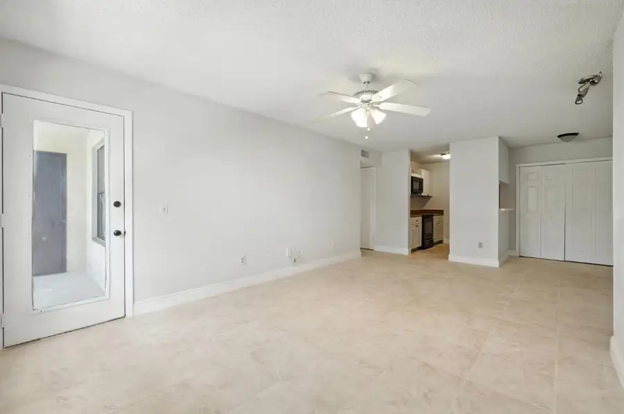 4281 W Mcnab Road #16, Pompano Beach, FL 33069 - Image #2