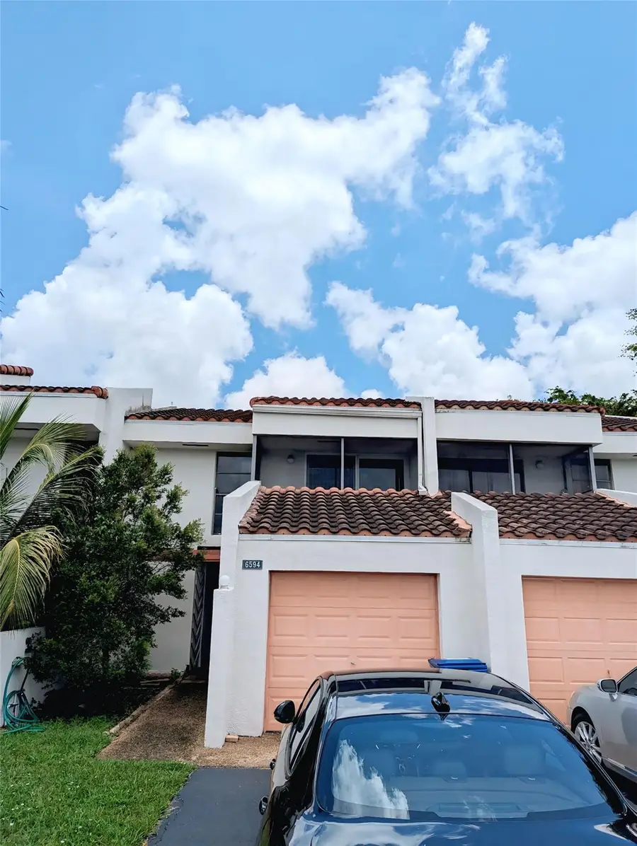 6594 Racquet Club Dr #98, Fort Lauderdale, FL 33319 - Image #2