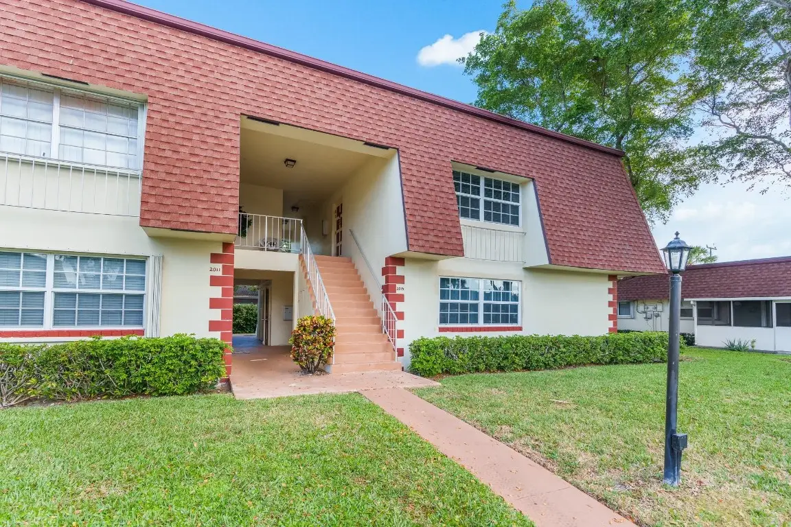 2015 NE 32nd Court #25, Pompano Beach, FL 33064 - Image #1