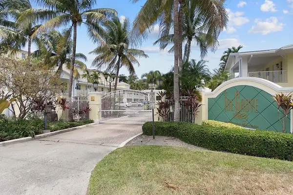 2660 NE 8th Ave #105, Wilton Manors, FL 33334