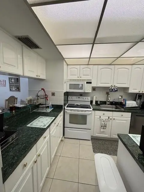 9525 W Mcnab Rd #107, Tamarac, FL 33321 - Image #3