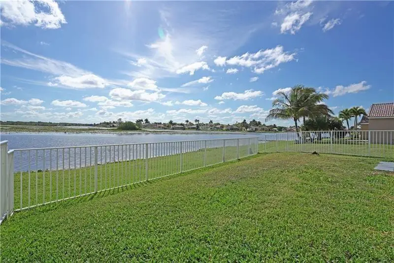 1525 Salerno Circle, Weston, FL 33327 - Image #3