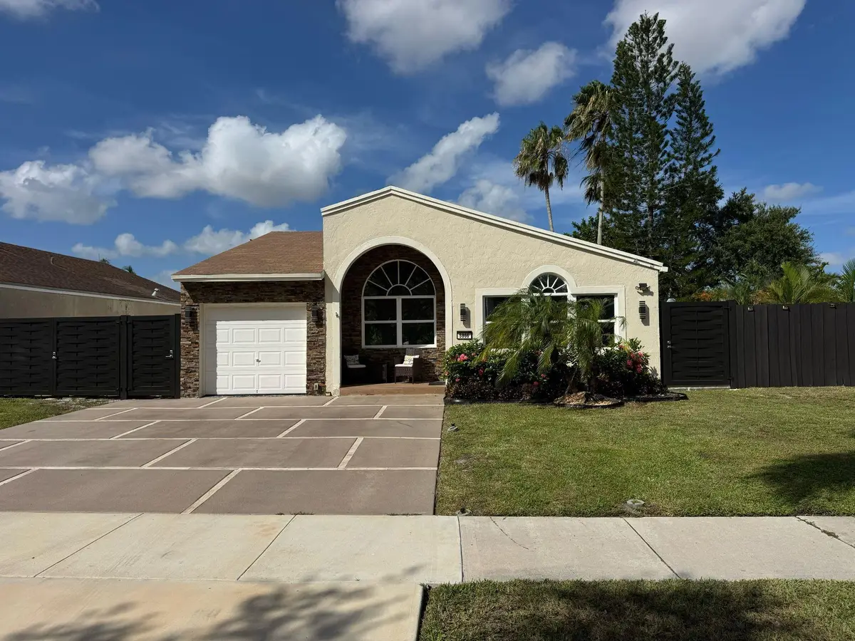5866 SW 99th Ln, Cooper City, FL 33328 - Image #1