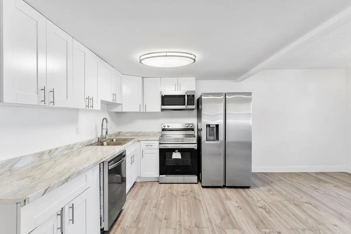 1052 Hythe C #1052, Boca Raton, FL 33434 - Image #1