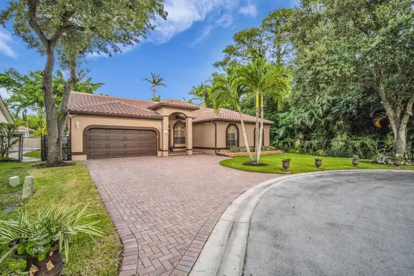 5523 NW 57th Ter, Coral Springs, FL 33067