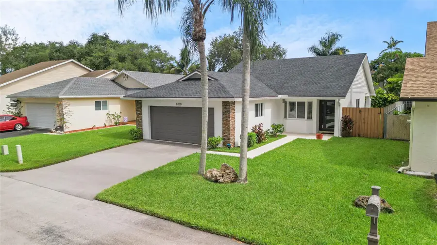 8260 SW 41st Ct, Davie, FL 33328 - Image #2