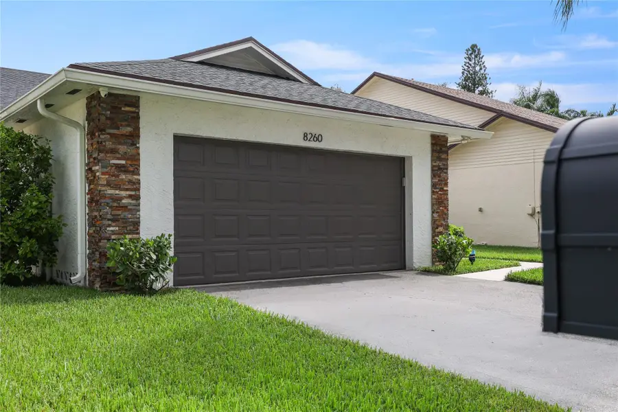 8260 SW 41st Ct, Davie, FL 33328 - Image #3