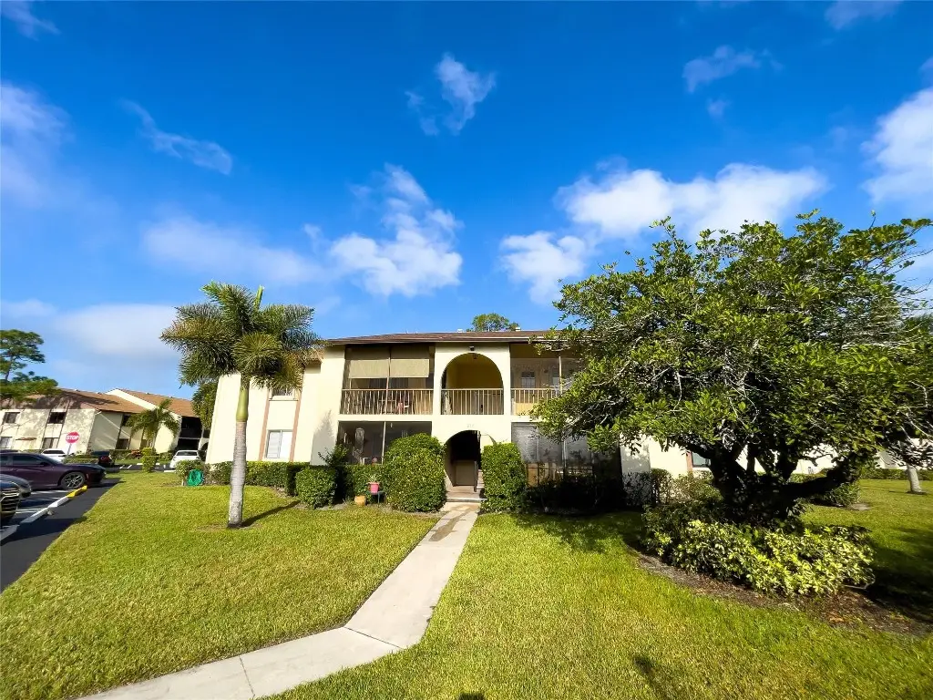 317 Knotty Pine Circle #C2, Greenacres, FL 33463 - Image #1