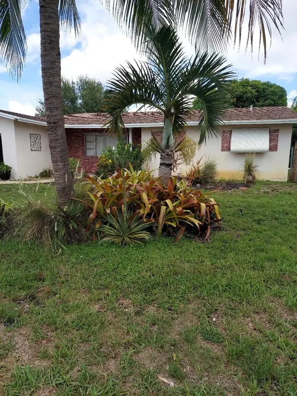 1011 NW 45th Ct, Fort Lauderdale, FL 33309