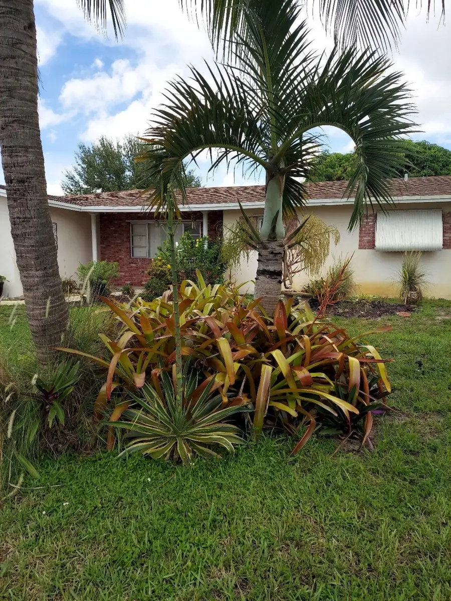 1011 NW 45th Ct, Fort Lauderdale, FL 33309 - Image #2