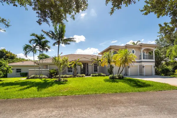 830 NW 122nd Ave, Plantation, FL 33325