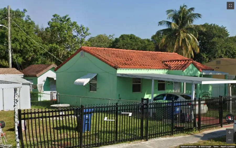 2377 NW 84th St, Miami, FL 33147 - Image #2