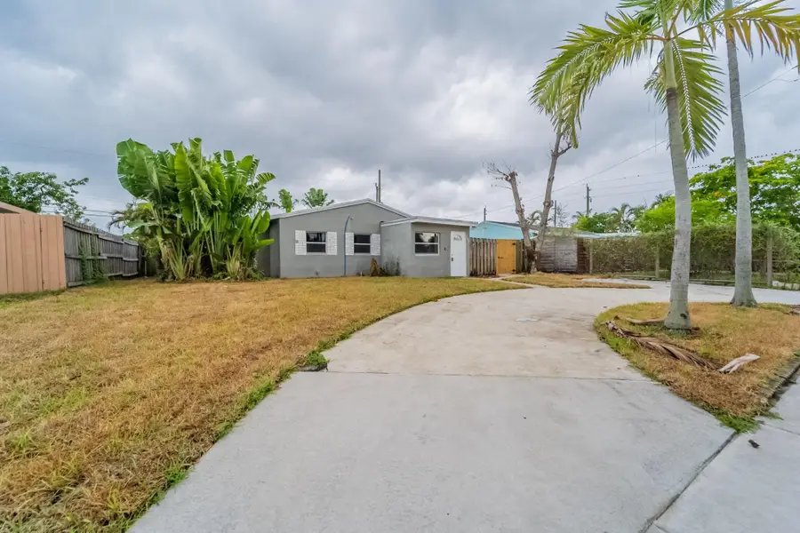 620 NE 57th St, Fort Lauderdale, FL 33334 - Image #2