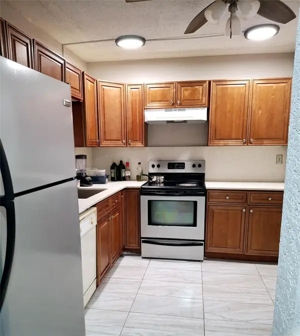 2800 Somerset Drive #202j, Lauderdale Lakes, FL 33311