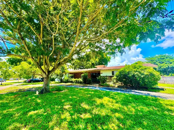 4801 Tyler St, Hollywood, FL 33021