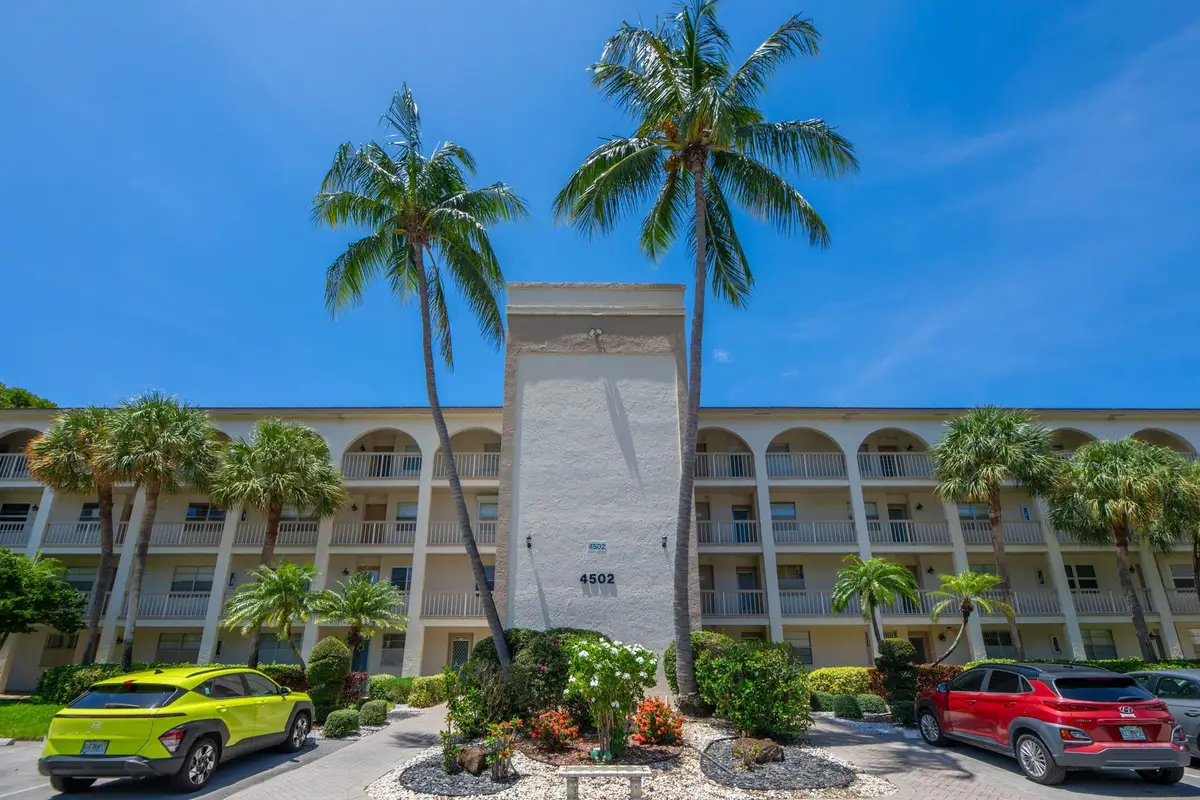 4502 Martinique Way #E1, Coconut Creek, FL 33066 - Image #1