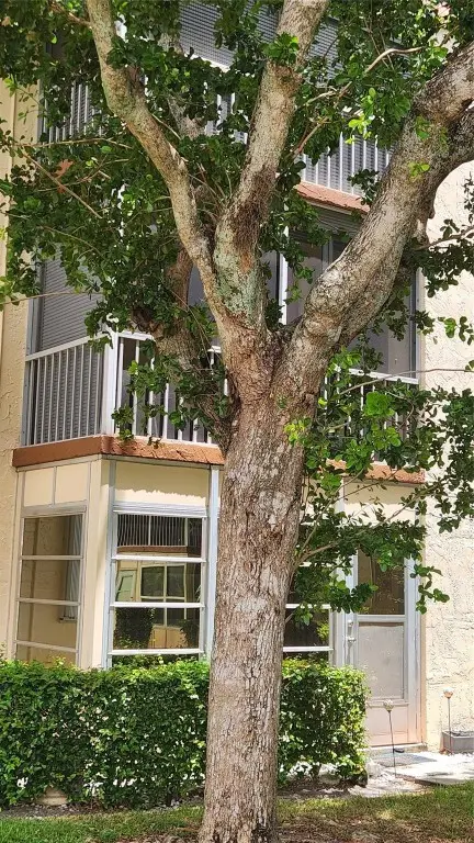 700 SE 6th Avenue #205, Deerfield Beach, FL 33441 - Image #2