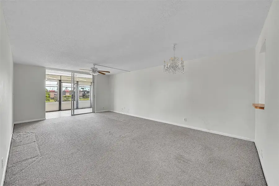 7210 Lake Circle Drive #401, Margate, FL 33063 - Image #3