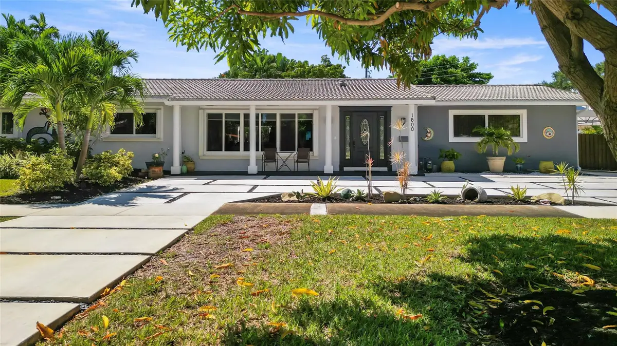 1600 Yale Dr, Hollywood, FL 33021 - Image #1